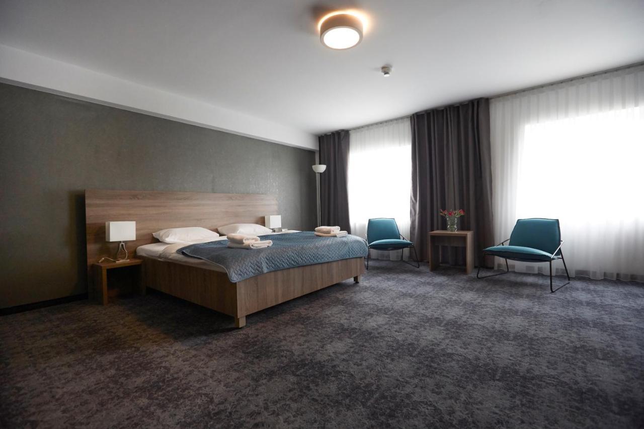 Hotel Porto Радомско Екстериор снимка