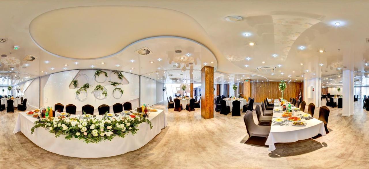 Hotel Porto Радомско Екстериор снимка