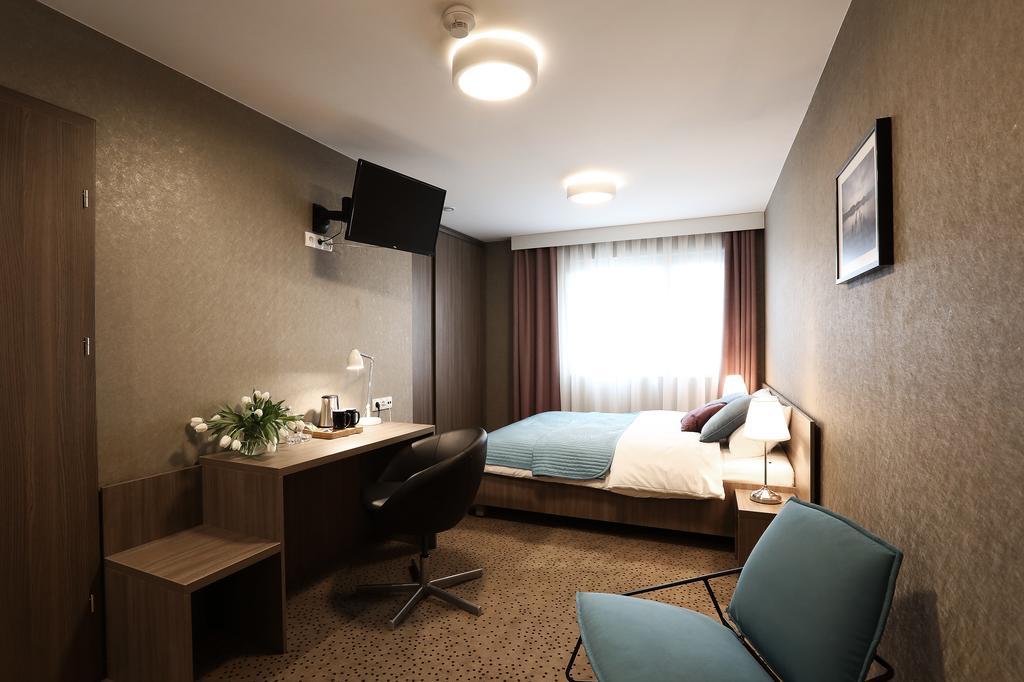 Hotel Porto Радомско Екстериор снимка