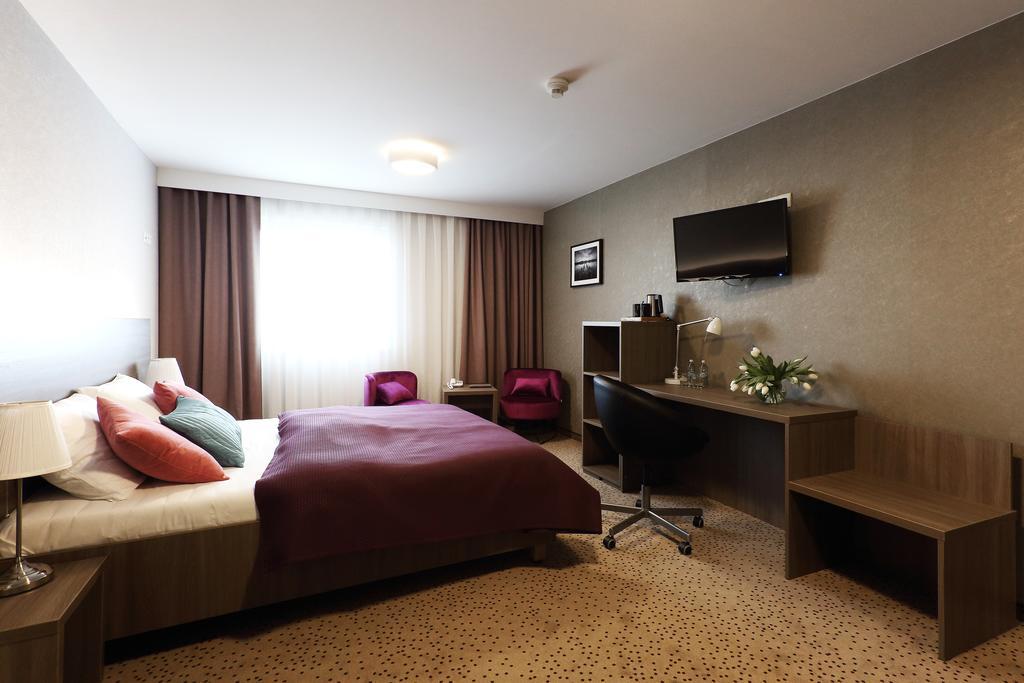 Hotel Porto Радомско Екстериор снимка